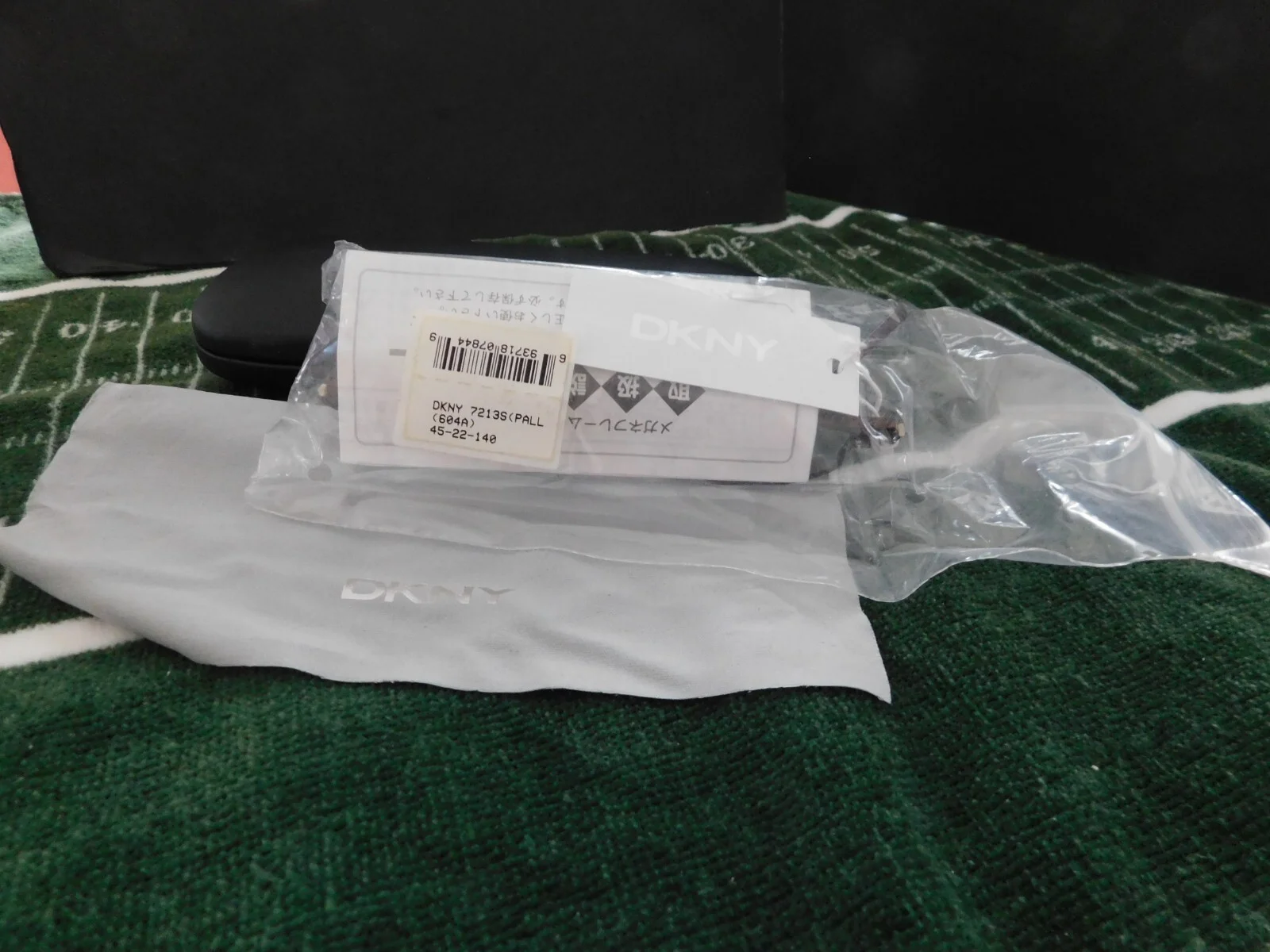 DONNA KAREN EYEGLASSES NEWYORK 7213S 604A 45-22-140 MINT NEW 3